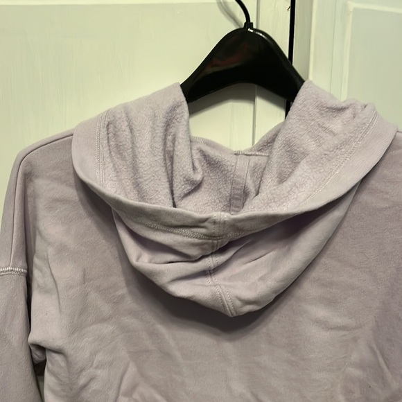 VGUC- Girls Abercrombie, and Fitch sweatshirt, size 11/12 - Picture 7 of 7